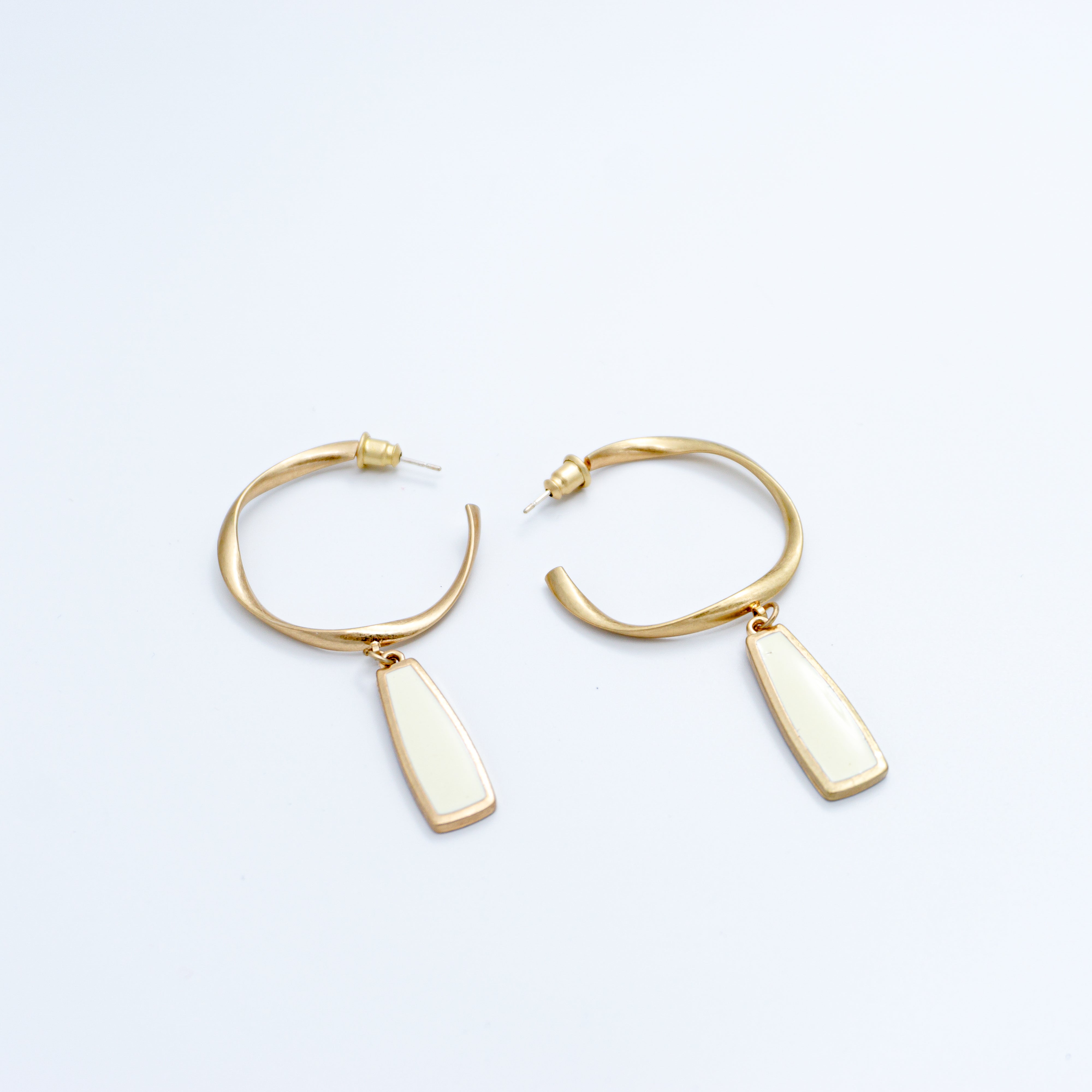 Midnight Neso Earring